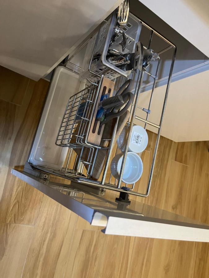 Aesthetic Functional Minimalist Space Sunvida Tower Sv1716 세부 외부 사진