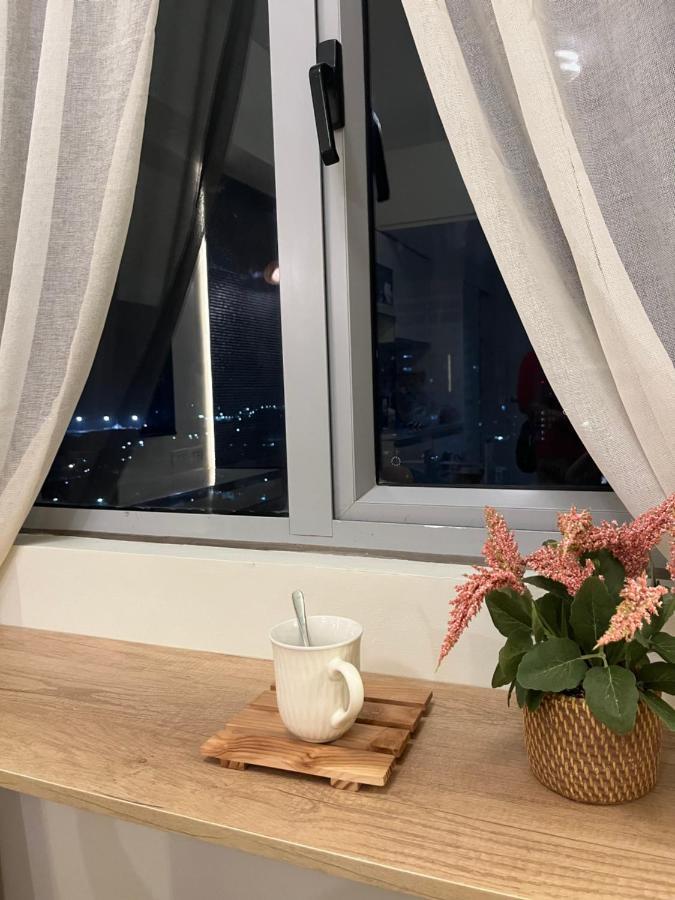 Aesthetic Functional Minimalist Space Sunvida Tower Sv1716 세부 외부 사진